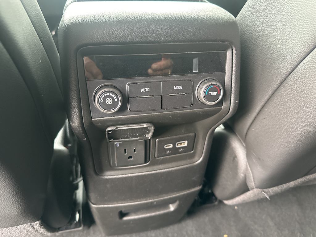 Thumbnail: 2023 GMC Acadia - 26