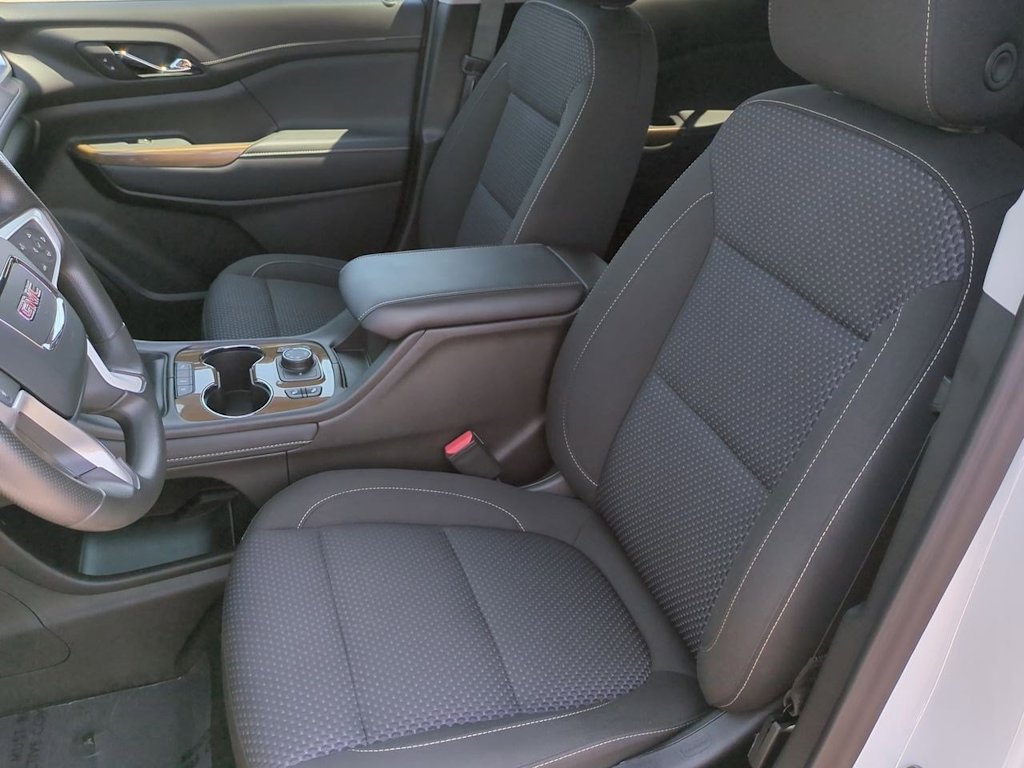 Thumbnail: 2022 GMC Acadia - 10