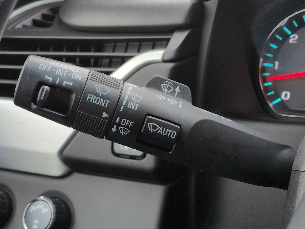 Thumbnail: 2018 GMC Yukon - 35