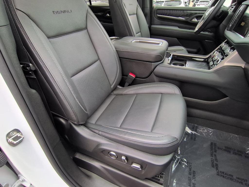 Thumbnail: 2024 GMC Yukon - 31