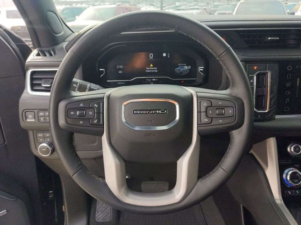 2023 GMC Yukon Denali 13