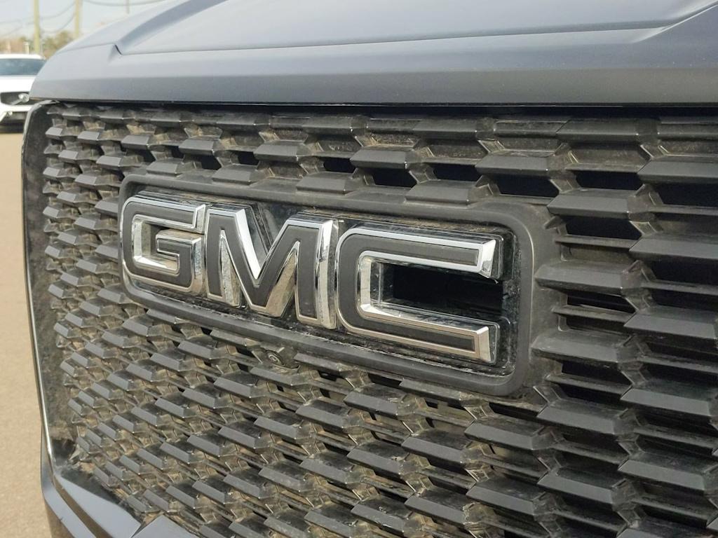 2023 GMC Yukon Denali 7