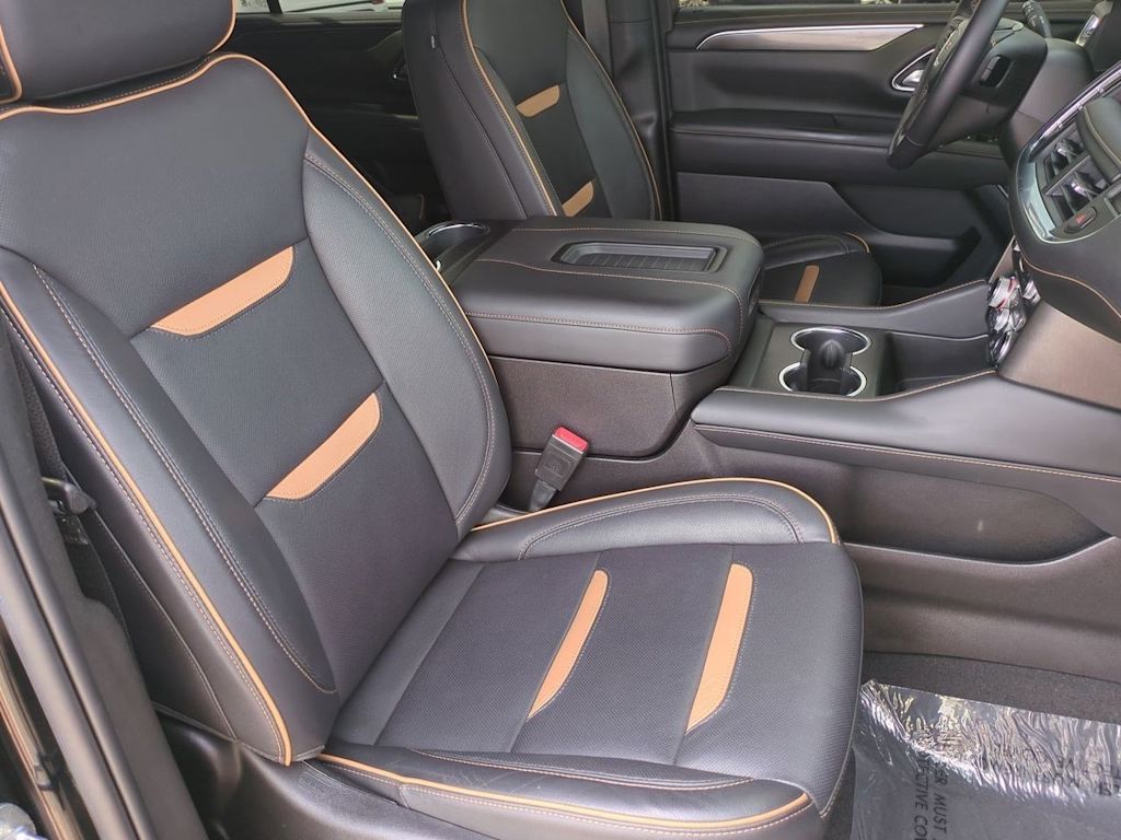 2022 GMC Yukon XL AT4 11