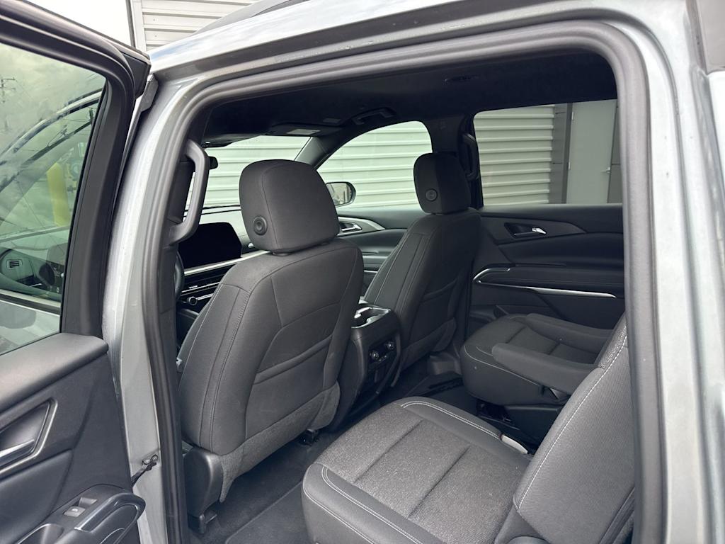 Thumbnail: 2024 Chevrolet Traverse - 6