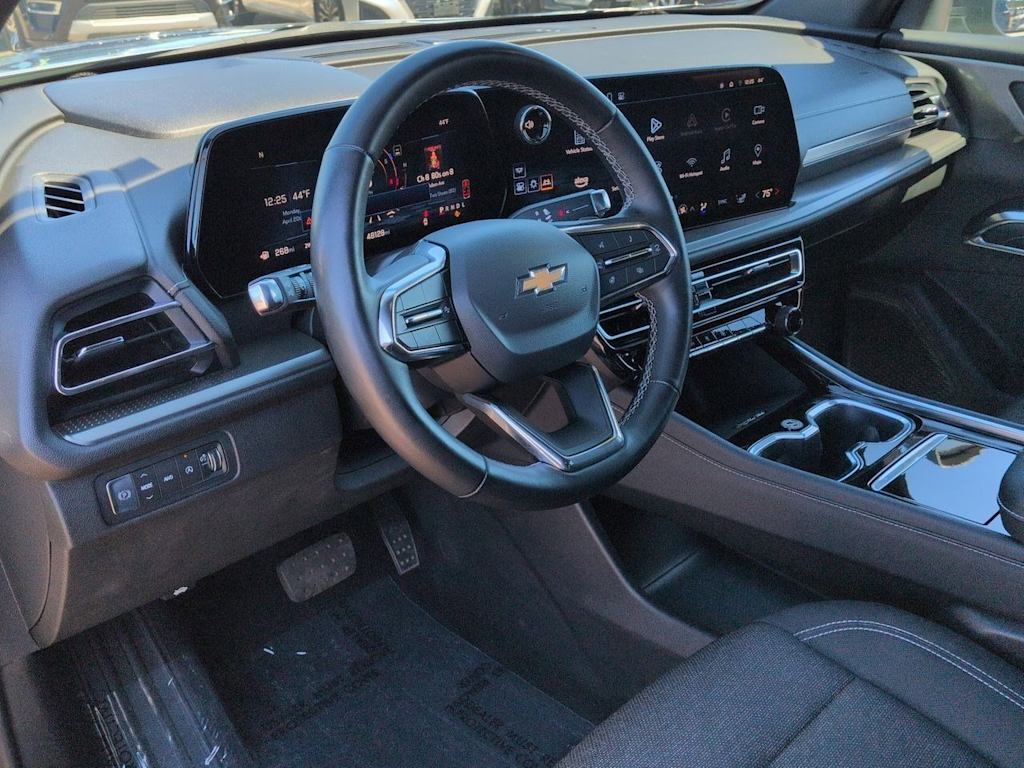 Thumbnail: 2024 Chevrolet Traverse - 2