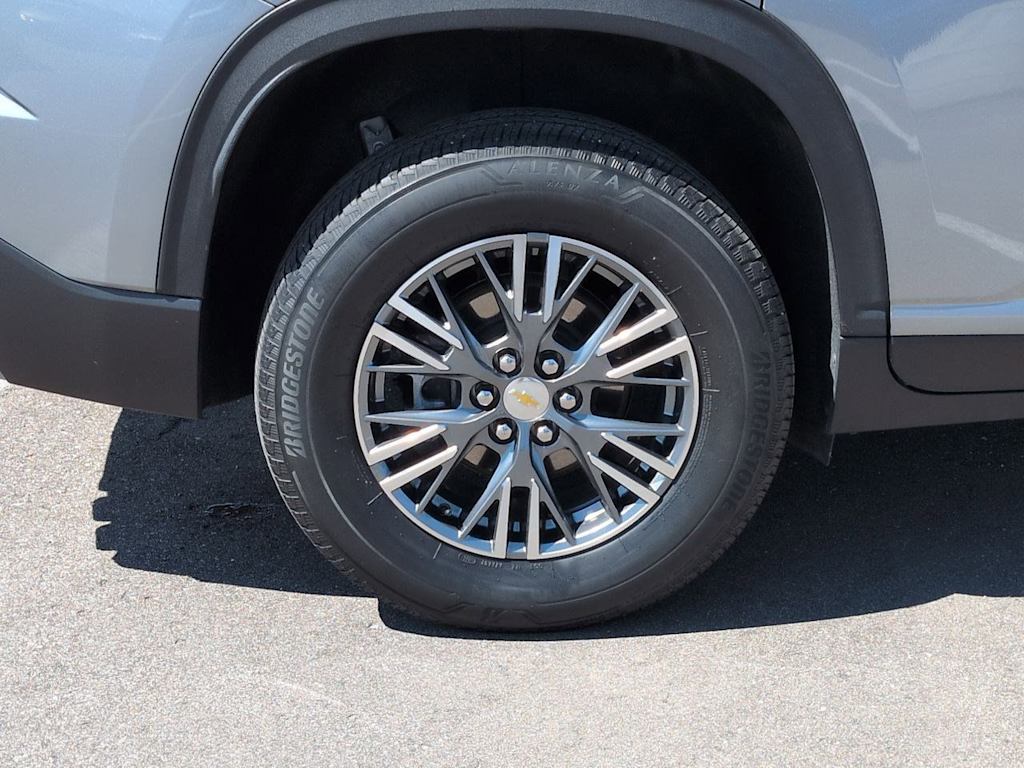 Thumbnail: 2024 Chevrolet Traverse - 8