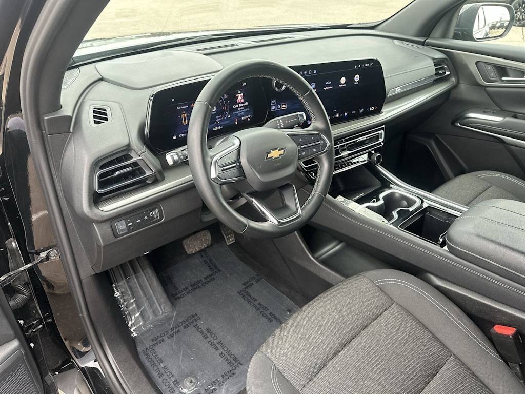 Thumbnail: 2024 Chevrolet Traverse - 2