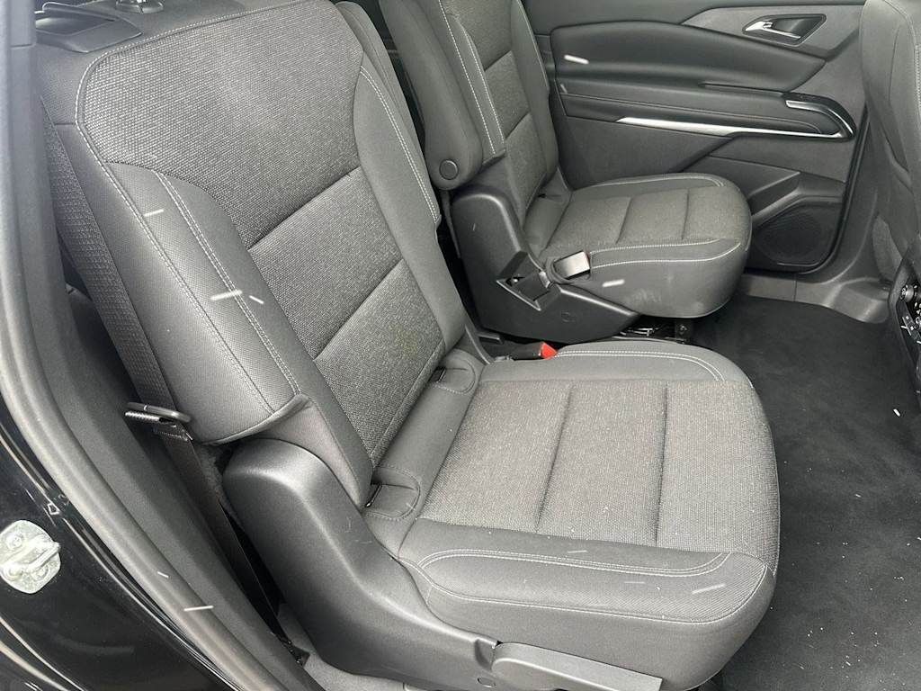 Thumbnail: 2024 Chevrolet Traverse - 12