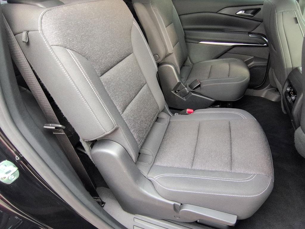 Thumbnail: 2024 Chevrolet Traverse - 27