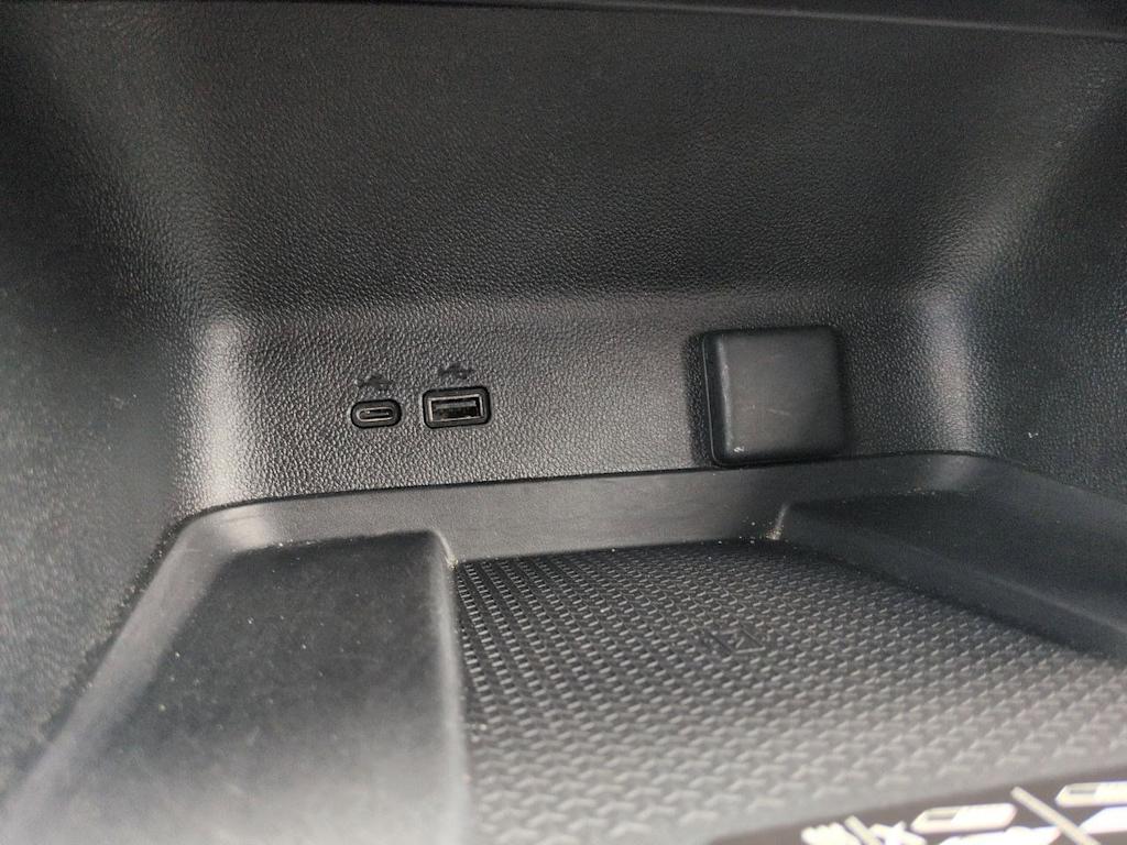 Thumbnail: 2024 Chevrolet Traverse - 34