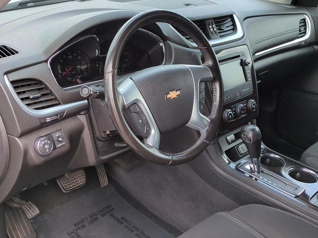 Thumbnail: 2017 Chevrolet Traverse - 2