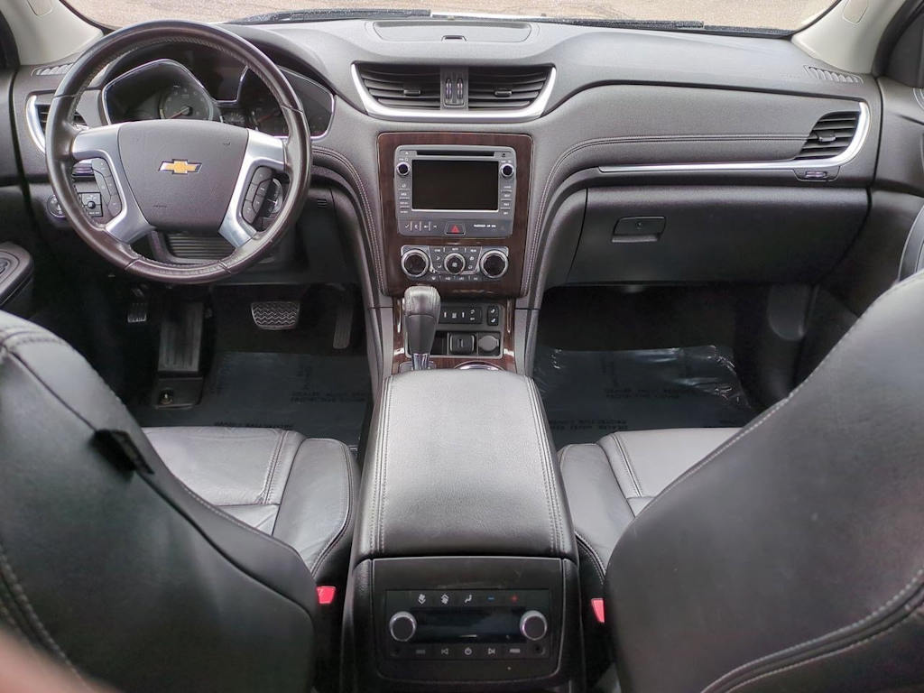 2017 Chevrolet Traverse LT 10
