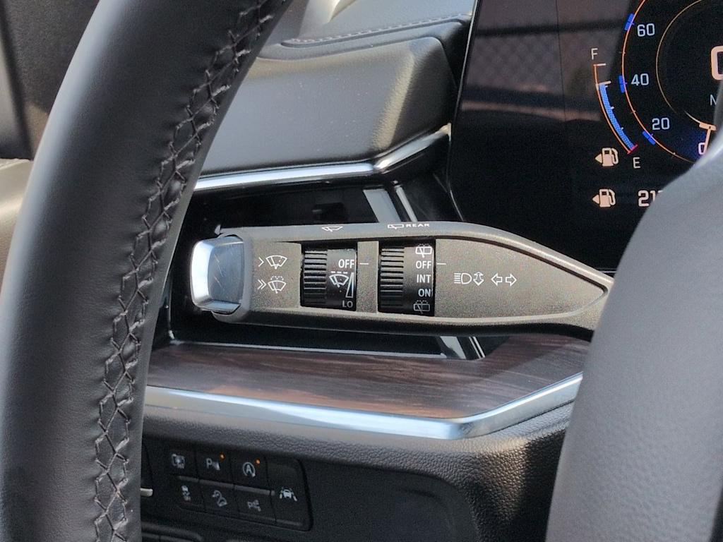 Thumbnail: 2025 Chevrolet Tahoe - 31