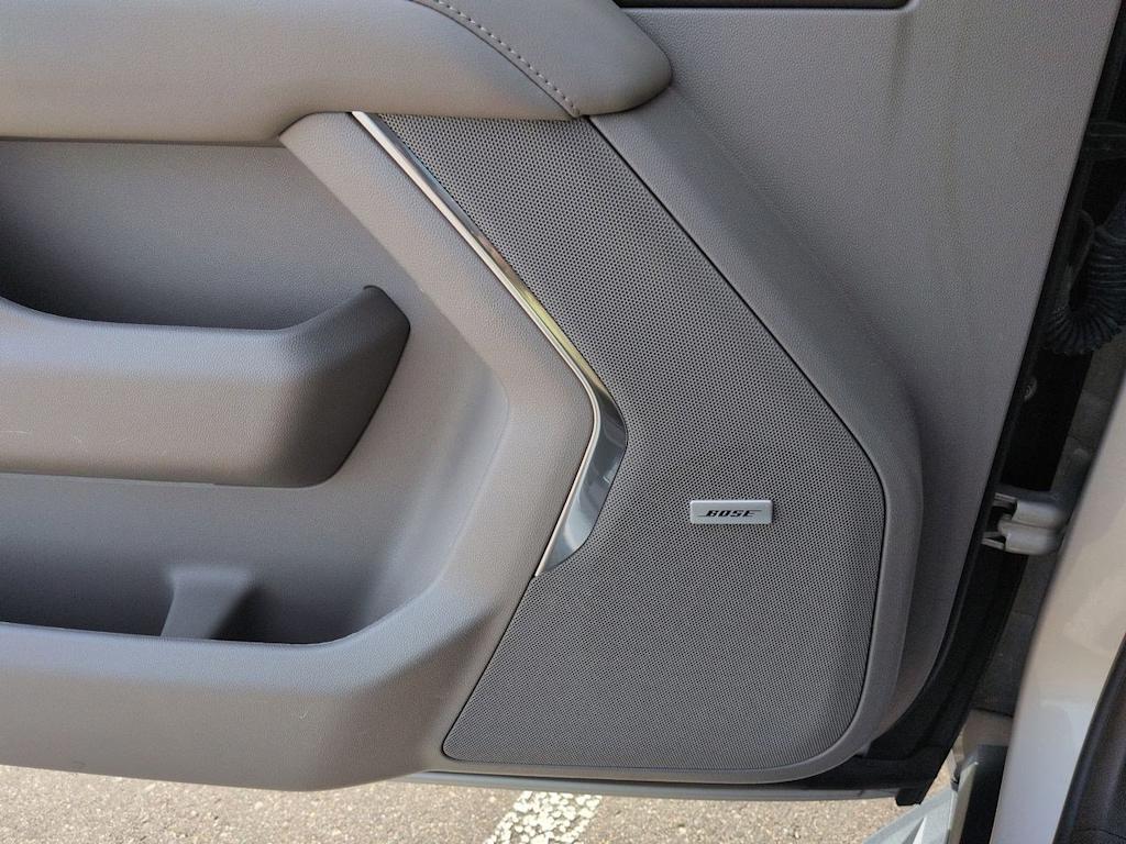 Thumbnail: 2022 Chevrolet Tahoe - 35