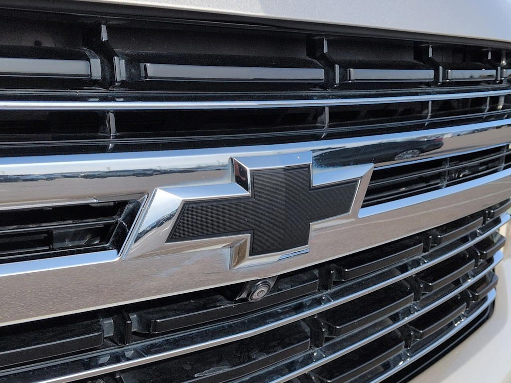 Thumbnail: 2022 Chevrolet Tahoe - 24