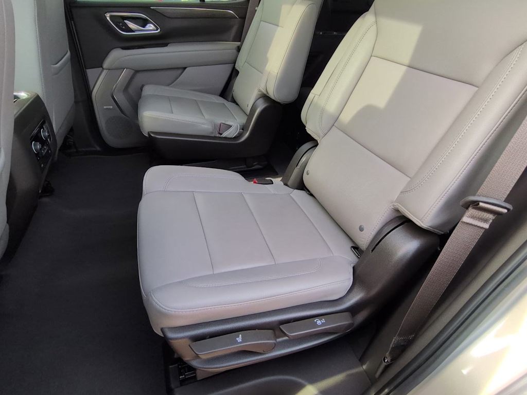 Thumbnail: 2022 Chevrolet Tahoe - 13