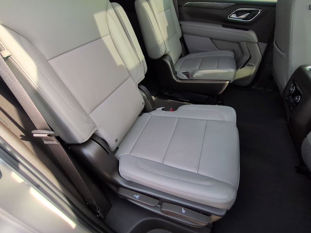 Thumbnail: 2022 Chevrolet Tahoe - 12