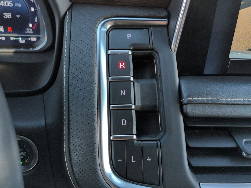 Thumbnail: 2023 Chevrolet Tahoe - 16