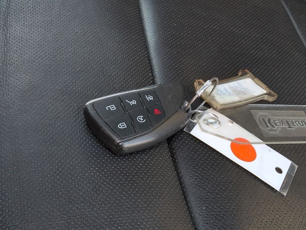 Thumbnail: 2023 Chevrolet Tahoe - 19