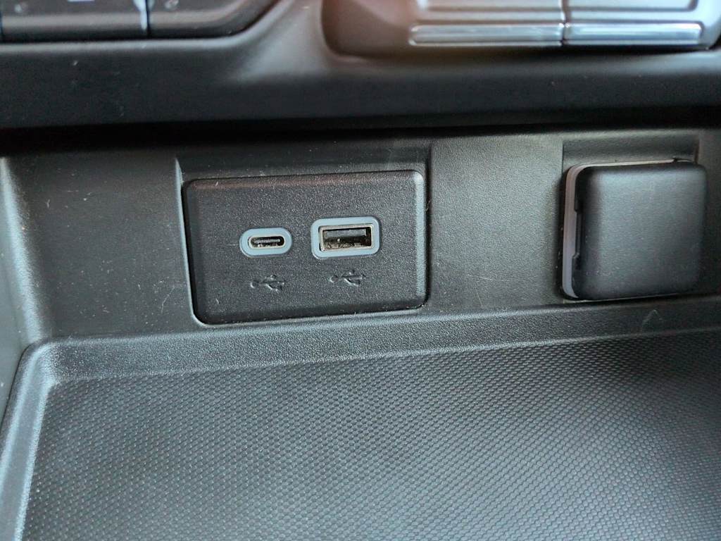 Thumbnail: 2023 Chevrolet Tahoe - 36