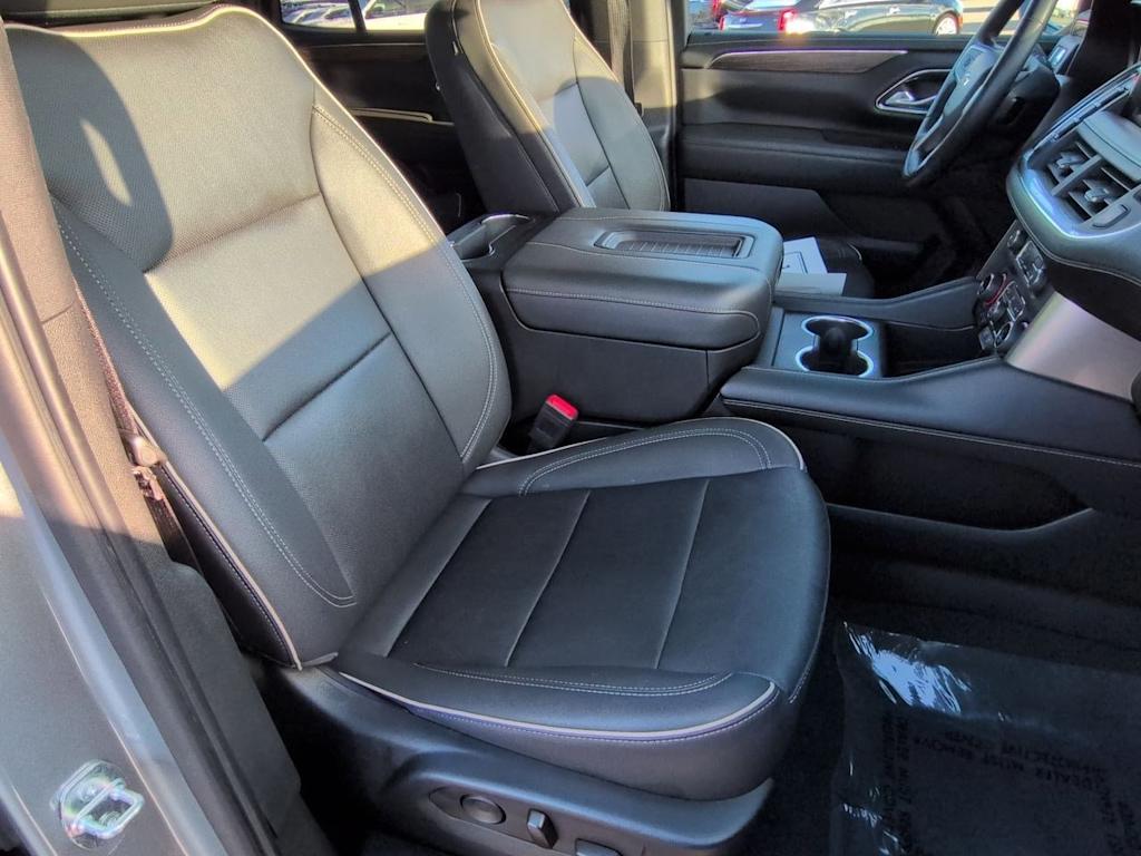 Thumbnail: 2023 Chevrolet Tahoe - 12