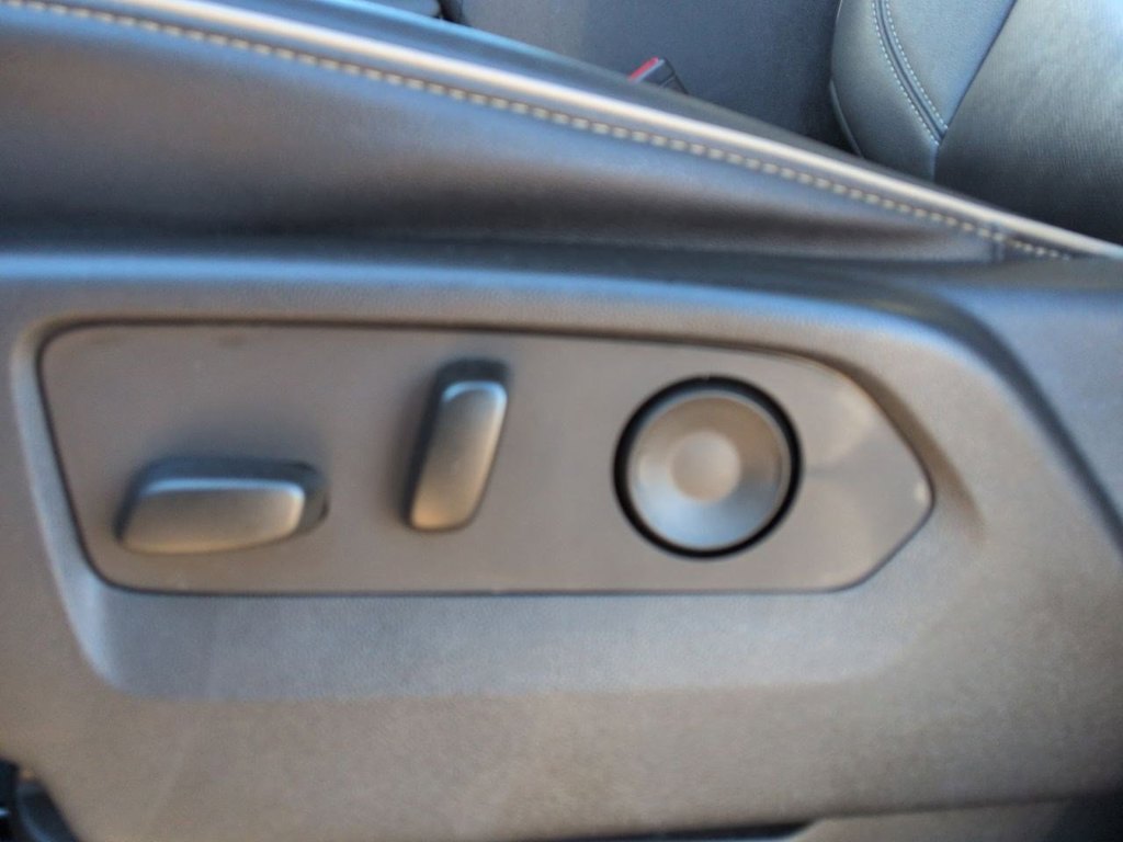 Thumbnail: 2023 Chevrolet Tahoe - 25