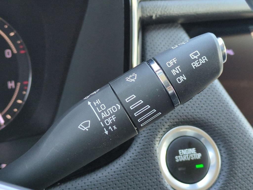 Thumbnail: 2017 Cadillac XT5 - 31