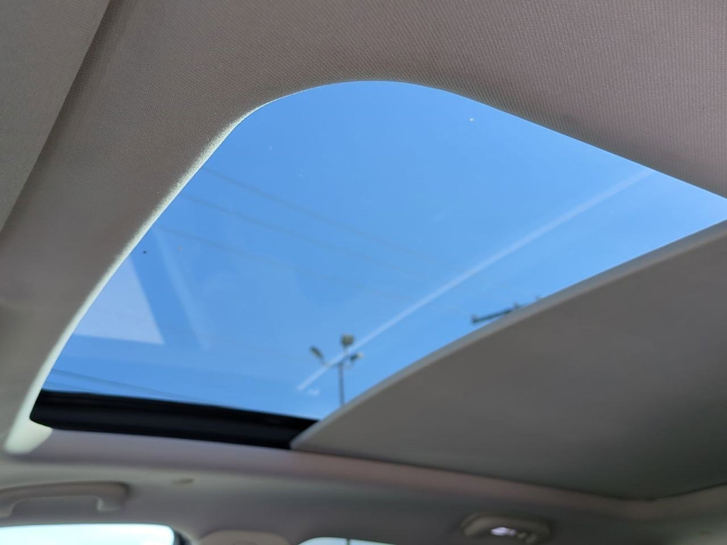 Thumbnail: 2017 Cadillac XT5 - 25