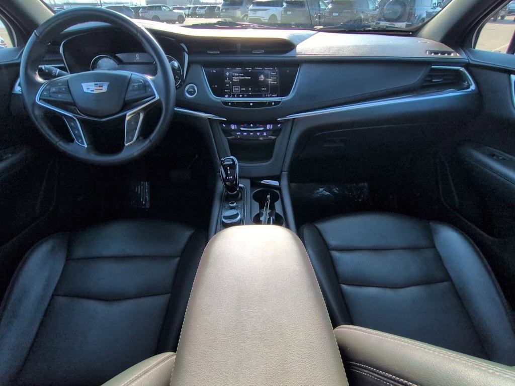 Thumbnail: 2020 Cadillac XT5 - 10
