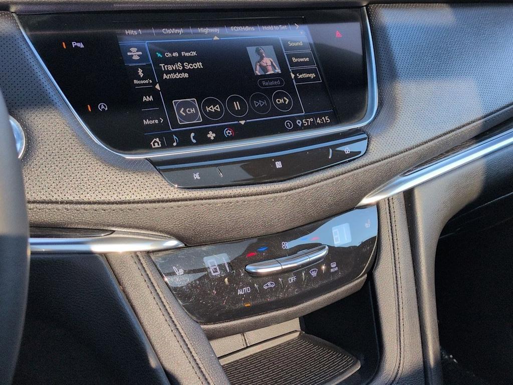 Thumbnail: 2020 Cadillac XT5 - 15