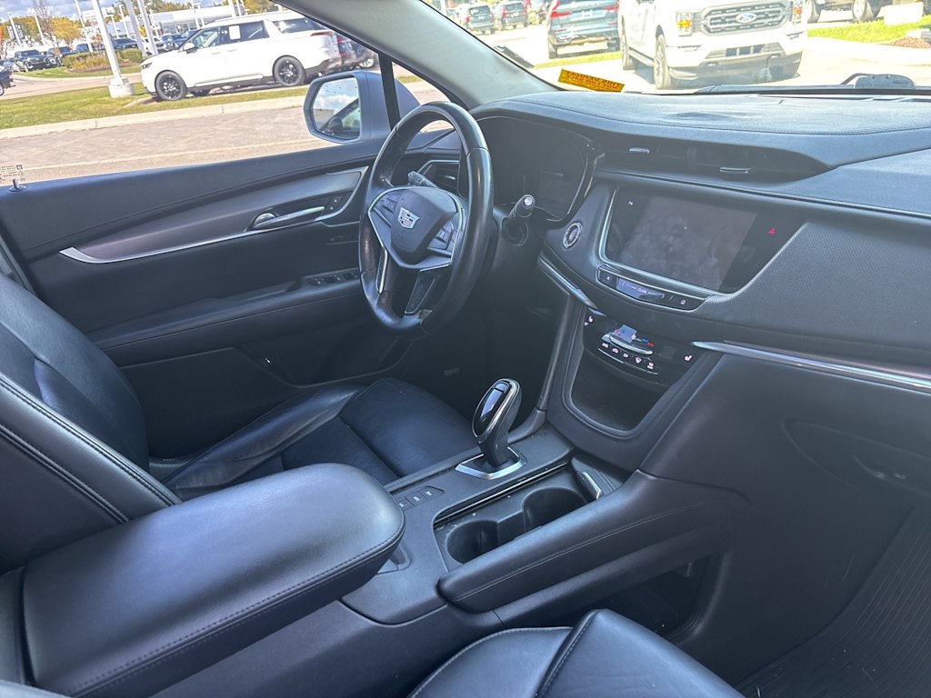 Thumbnail: 2018 Cadillac XT5 - 2