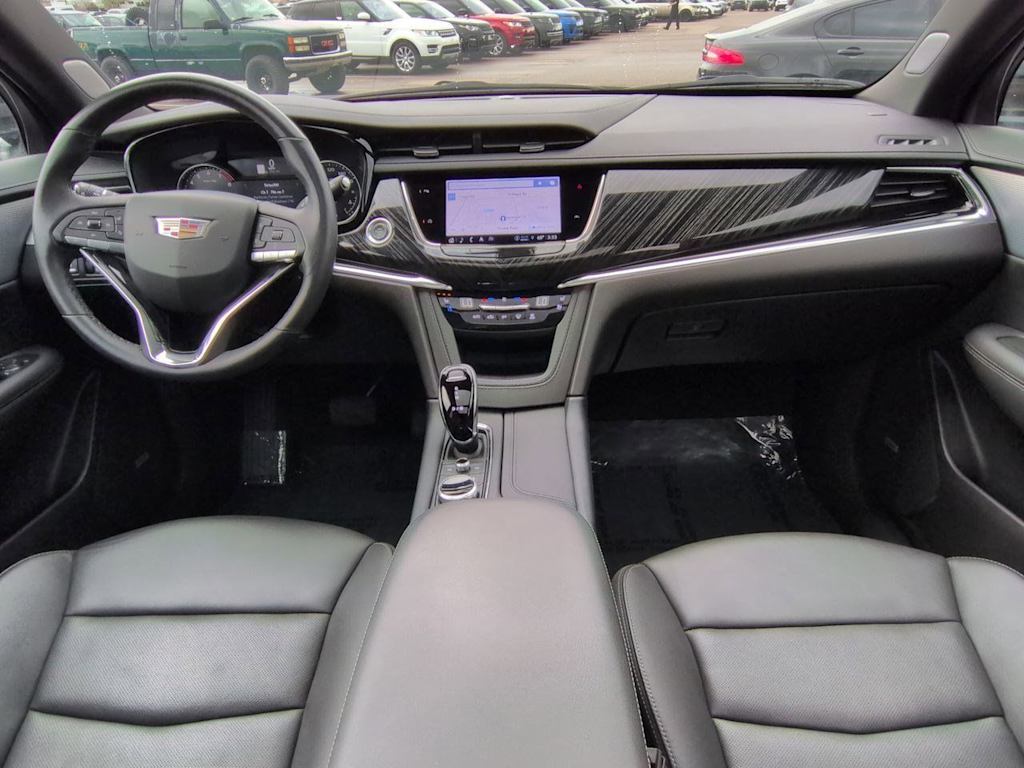Thumbnail: 2023 Cadillac XT6 - 9