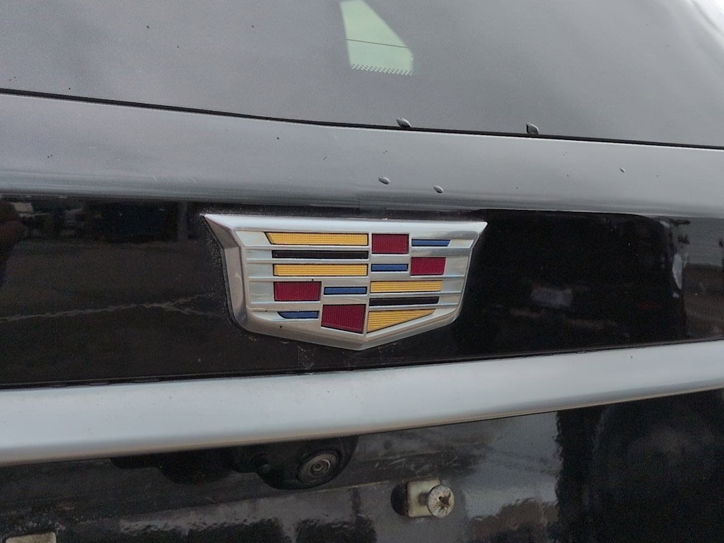 Thumbnail: 2023 Cadillac XT6 - 24