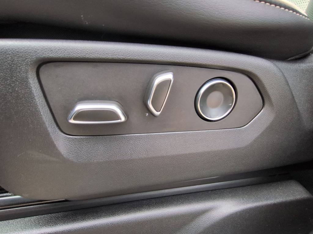 Thumbnail: 2021 Cadillac Escalade - 26