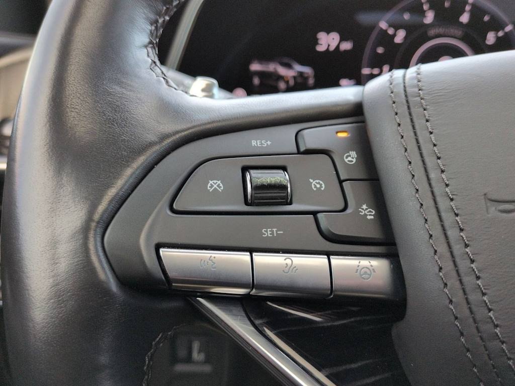 Thumbnail: 2023 Cadillac Escalade - 32