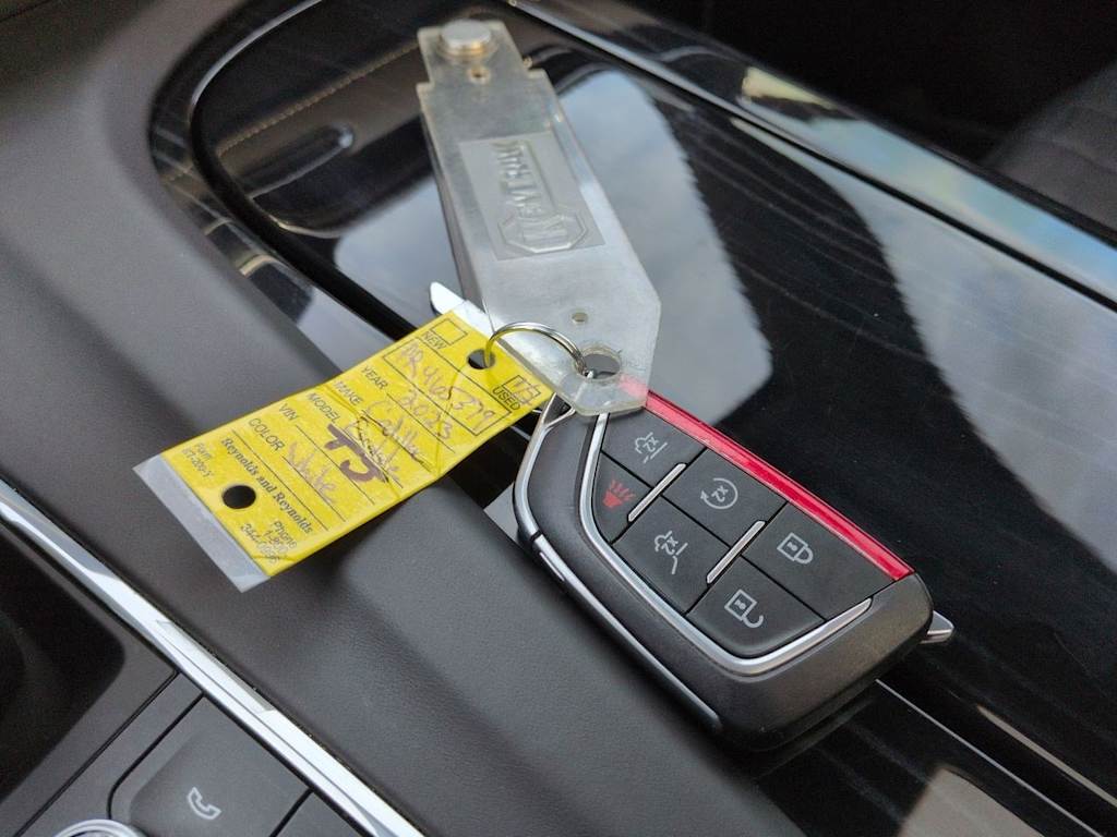 Thumbnail: 2023 Cadillac Escalade - 19