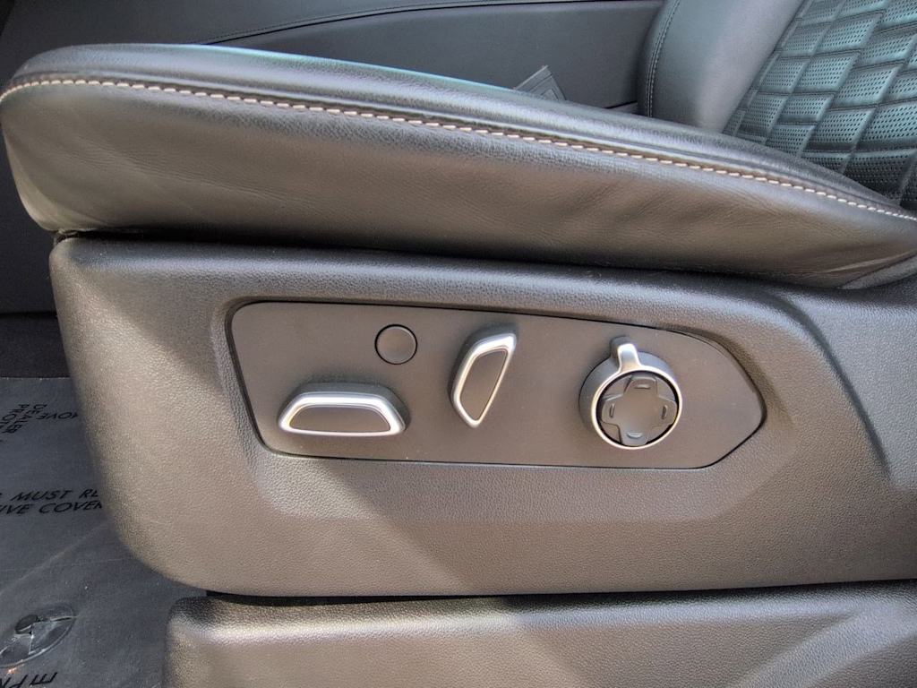 Thumbnail: 2023 Cadillac Escalade - 26