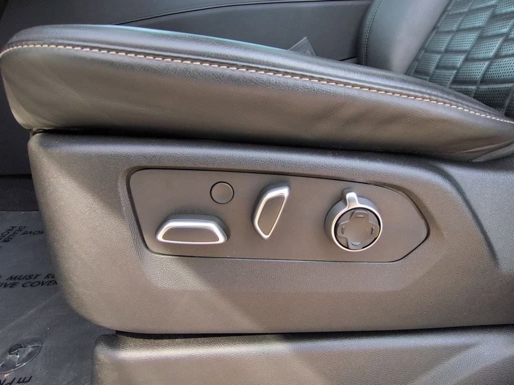 Thumbnail: 2023 Cadillac Escalade - 26