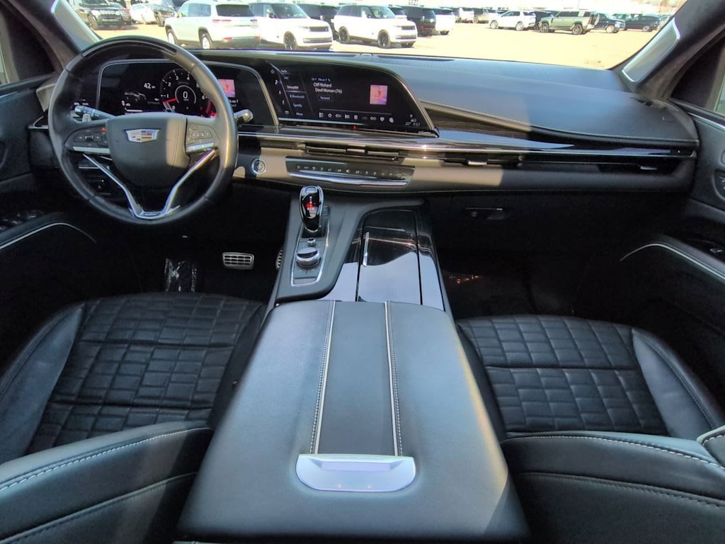 Thumbnail: 2023 Cadillac Escalade - 10
