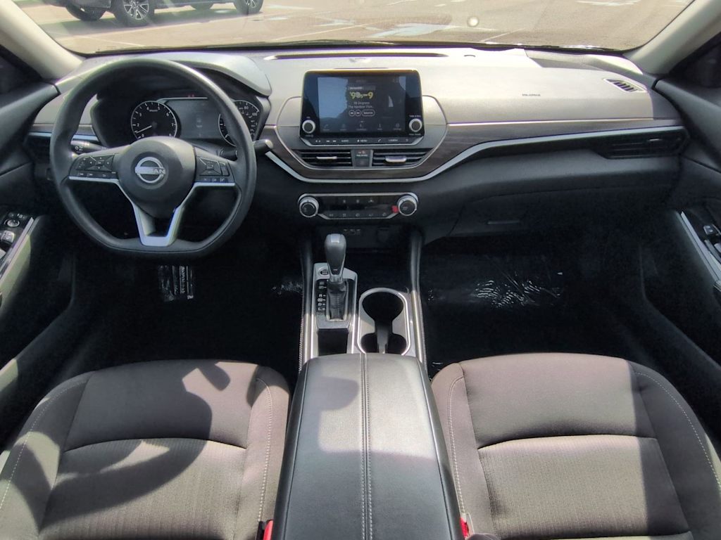 Thumbnail: 2023 Nissan Altima - 10