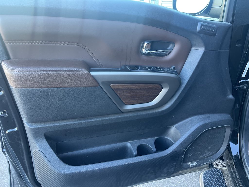 Thumbnail: 2021 Nissan Titan - 23