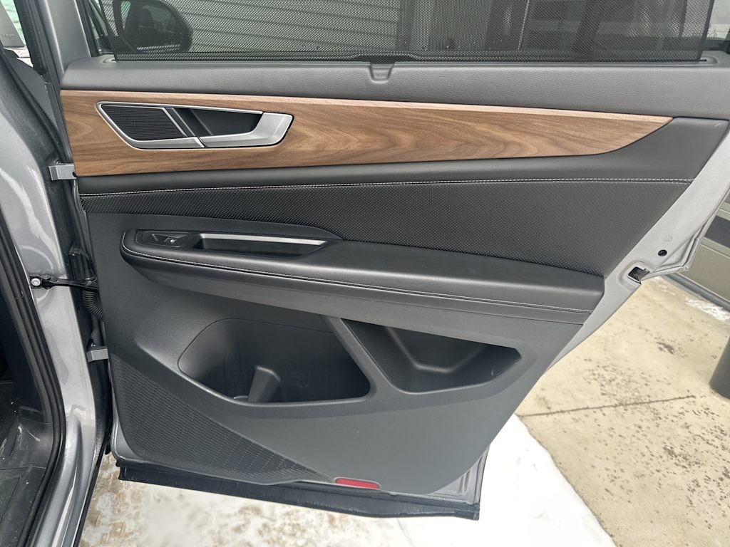 Thumbnail: 2024 Volkswagen Atlas - 21