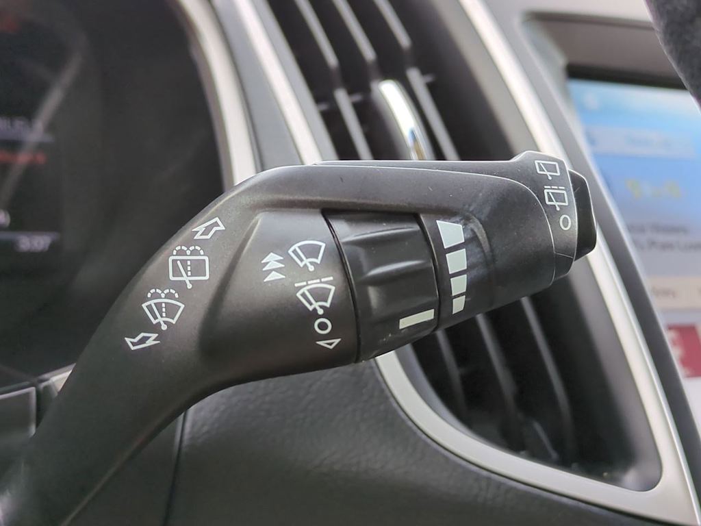 2017 Ford Edge SEL 15