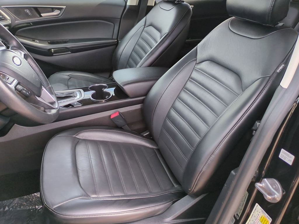 2017 Ford Edge SEL 10