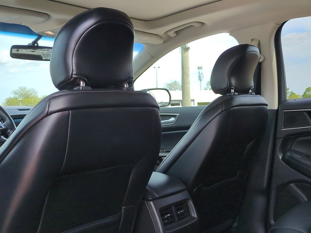 2017 Ford Edge SEL 12