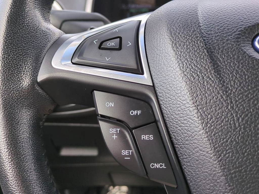 2017 Ford Edge SEL 29