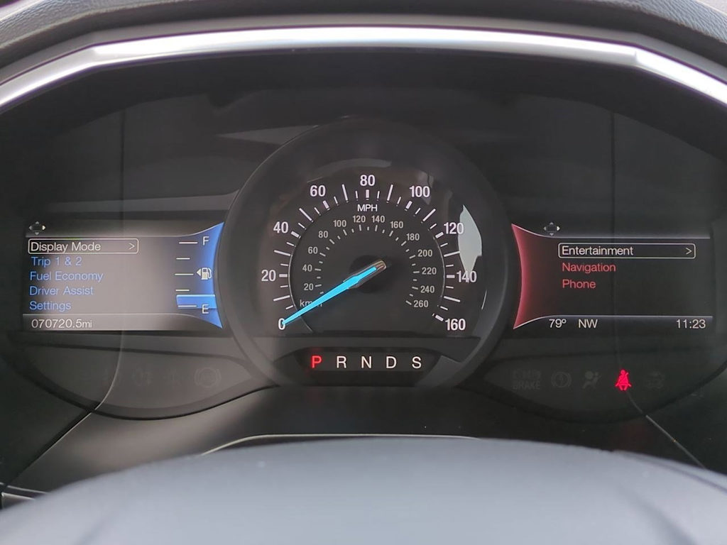 2017 Ford Edge Titanium 17
