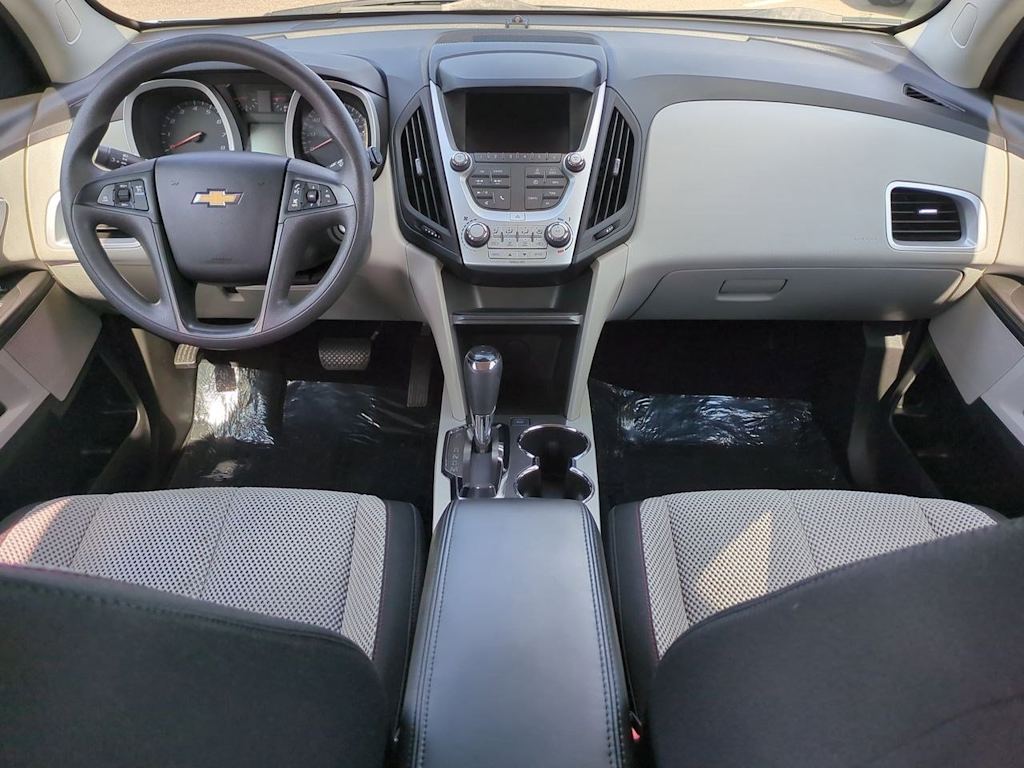 Thumbnail: 2017 Chevrolet Equinox - 10