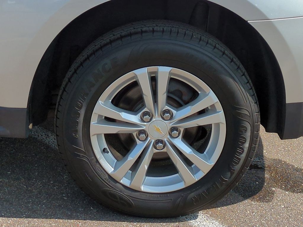 Thumbnail: 2017 Chevrolet Equinox - 8