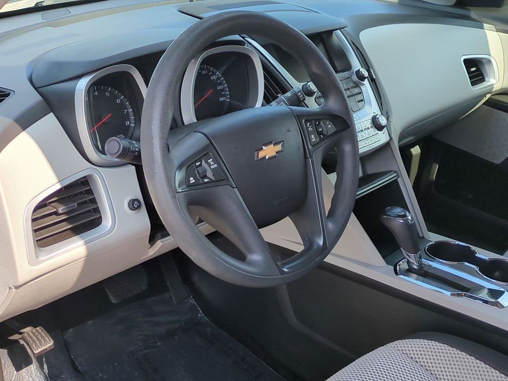 Thumbnail: 2017 Chevrolet Equinox - 2